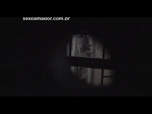 ❤️ 블론디는 중공 벽돌 뒤에 숨겨진 이웃 뱃사공에 의해 비밀리에 비디오에 녹화됩니다. 섹스 비디오 ko.porn-milf-300.ru에서 ❌❤